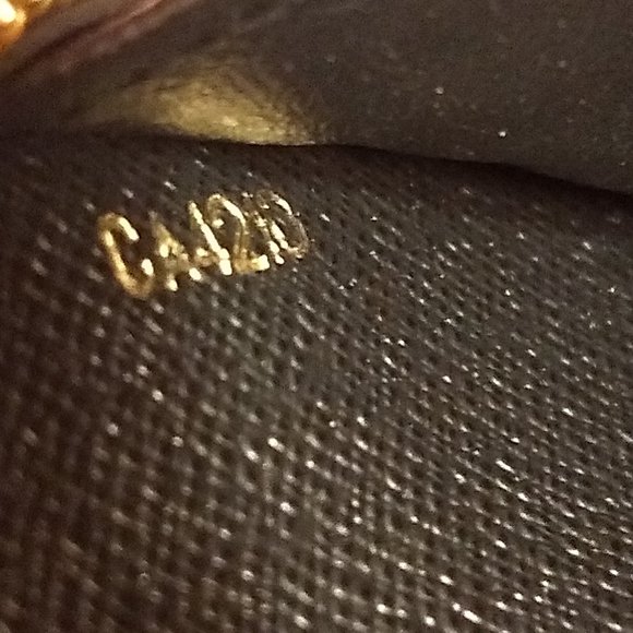 LOUIS VUITTON M57491 GAME ON ZIPPY WALLET IN WHITE -- brand new - Picture 7 of 9